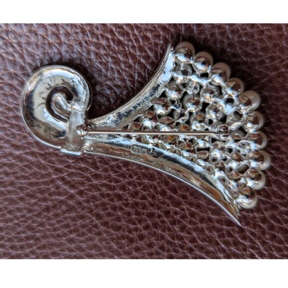 Vintage Butler Signed Silver Tone Faux Pearl Rhinestone Brooch - Picture 9 of 11
